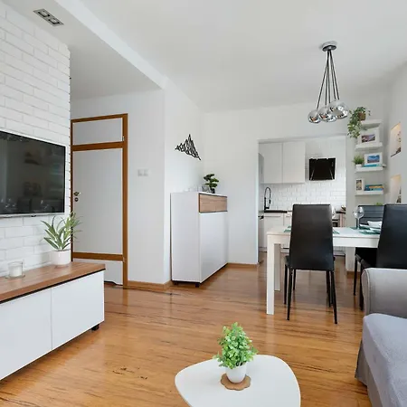 Appartamento Nowoczesny Przy Klifie Redlowskim W Gdyni By Renters Gdynia